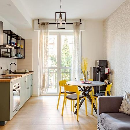 Bright & Modern 2 Min Metro 20Min Niguarda H Apartment Milano Ngoại thất bức ảnh