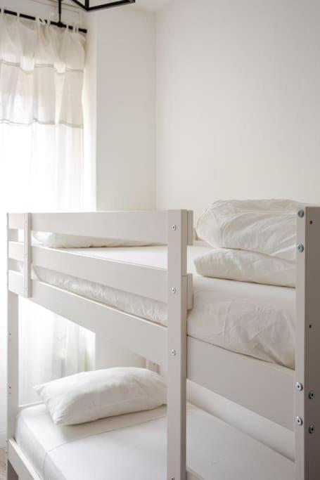 Bright & Modern 2 Min Metro 20Min Niguarda H Apartment Milano Ngoại thất bức ảnh