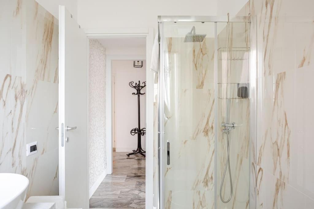 Bright & Modern 2 Min Metro 20Min Niguarda H Apartment Milano Ngoại thất bức ảnh