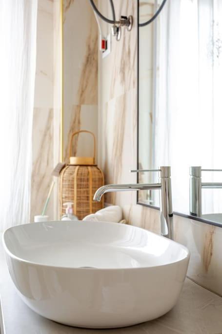 Bright & Modern 2 Min Metro 20Min Niguarda H Apartment Milano Ngoại thất bức ảnh